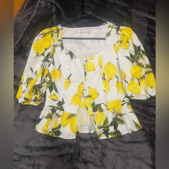 Tops - Lemon chic elegant top